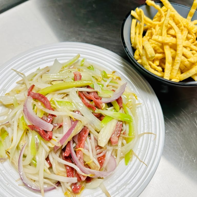 Delicious Chow Mein and Noodle Dishes